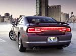 Dodge Charger R/T 2011 года